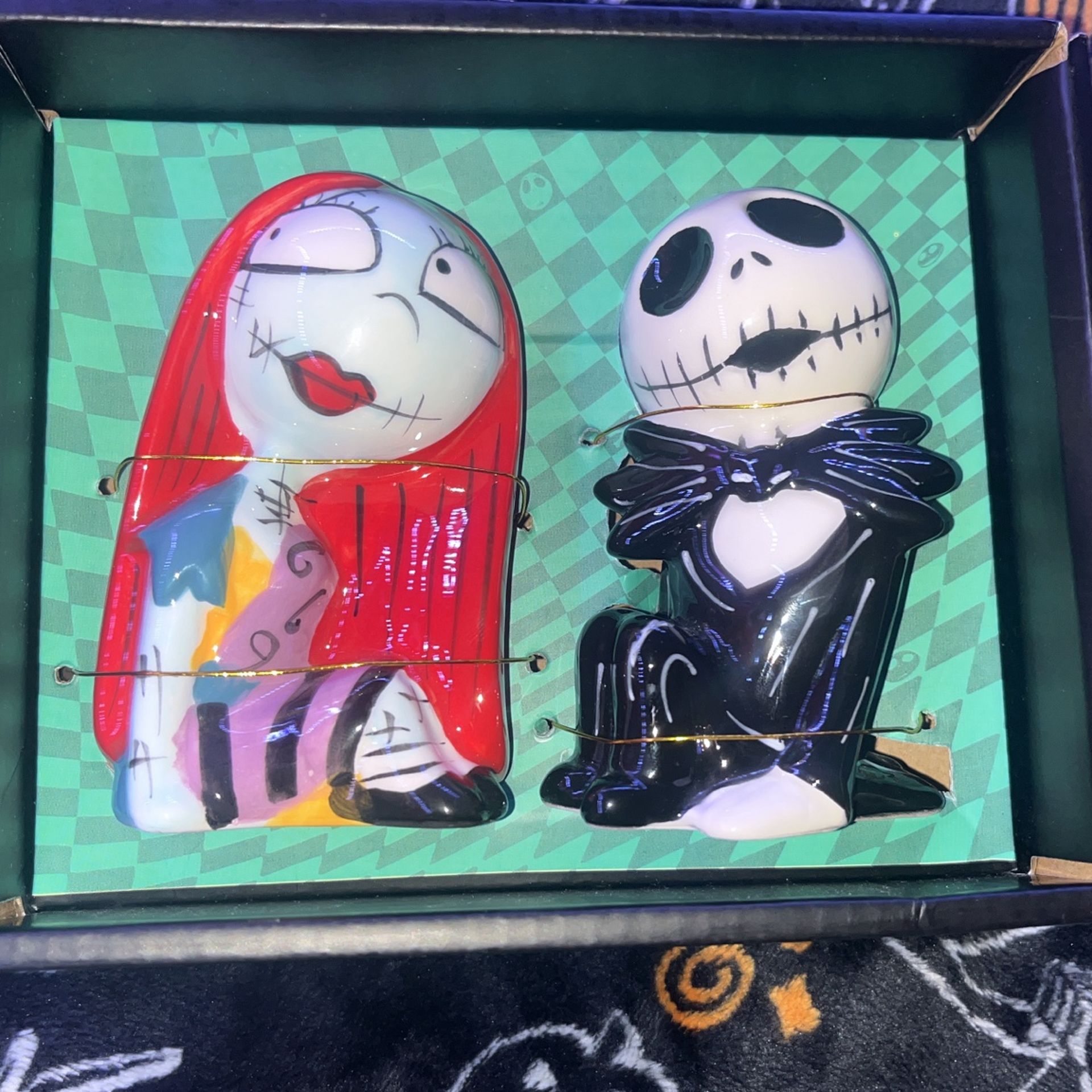Nightmare Before Christmas Ceramic Salt N Pepper Shaker