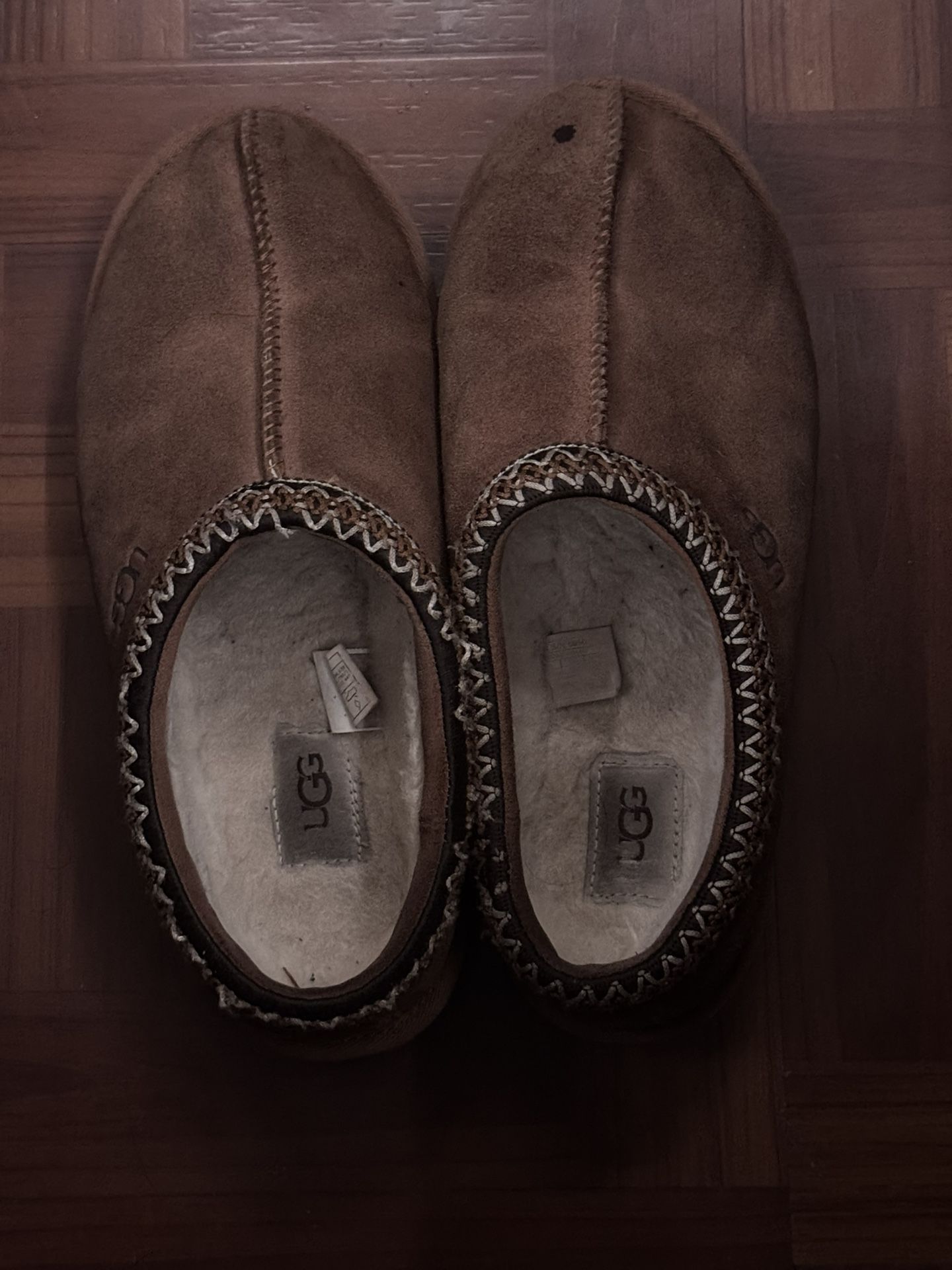 Uggs slippers