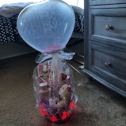 Last Minute Valentine Basket For Her❤️