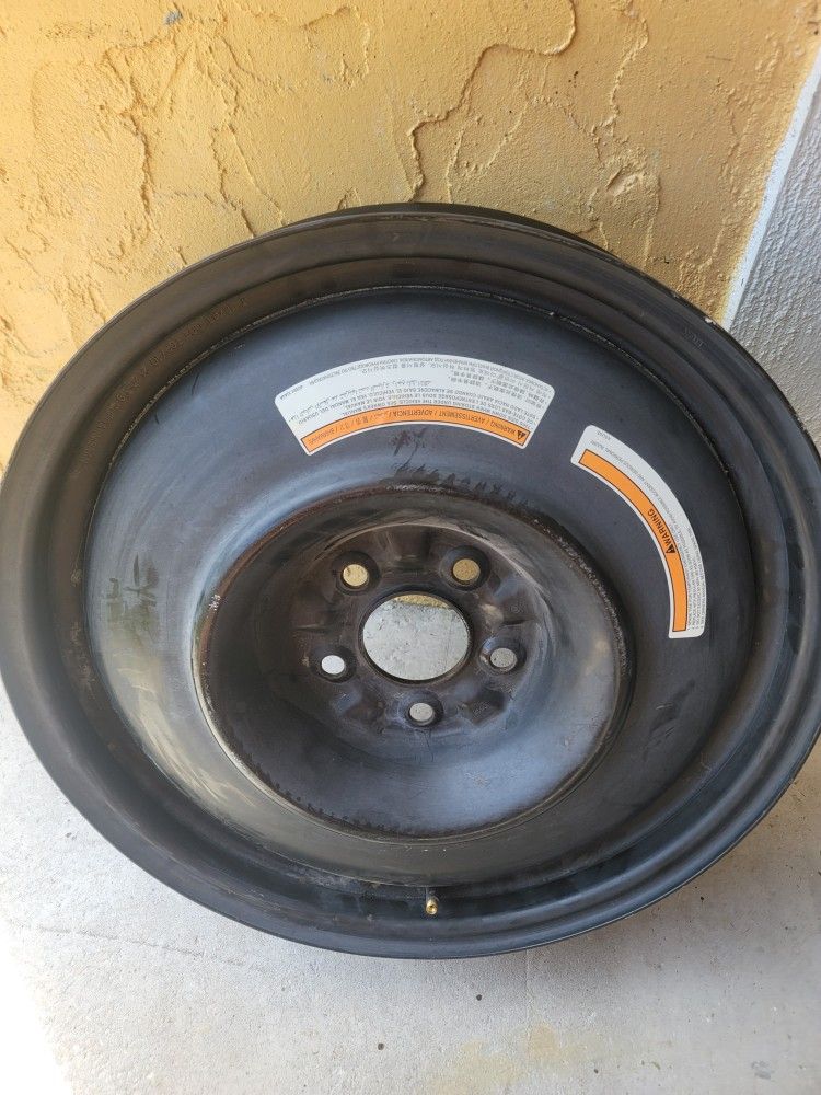 Nissan Pathfinder Spear Tire Rim R18