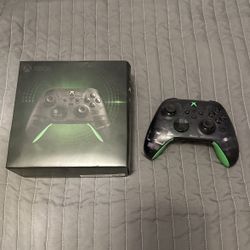 20th Anniversary Xbox Controller With Chargestand