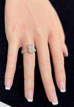 14KT 5.25CTW VVS2 LabGrown Diamond Engagement Ring (IGI Certified)