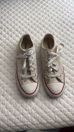 Women’s converse size 6