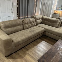 Sectional Couches 
