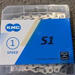 NEW SILVER KMC SINGLE SPEED BICYCLE CHAIN, 1/2X1/8, 112 LINKS
