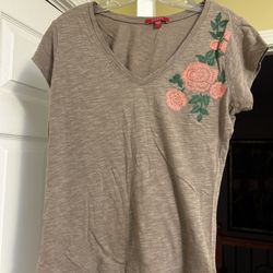 GUESS Floral Embroidered Tee V Neck T-Shirt Multicolor Womens Large