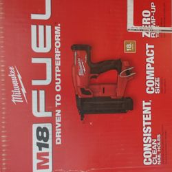 Milwaukee M18 Gauge Nail Gun
