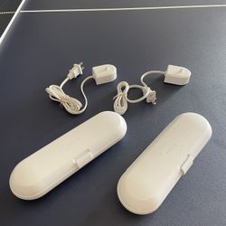Phillips SoniCare Toothbrush Charger And Case (2)