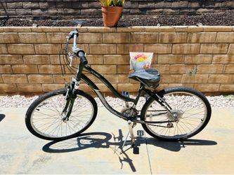 Schwinn Skyliner Comfort Hybrid Bike – Emerald Green