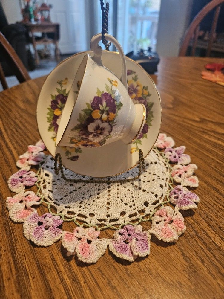 Vintage Tea Cup Bone Windsor China England