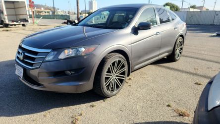 Honda crosstour 2010