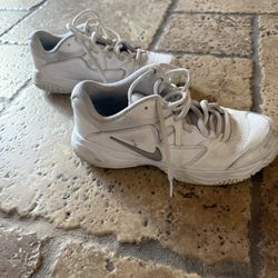 Women’s Nike Sneakers 