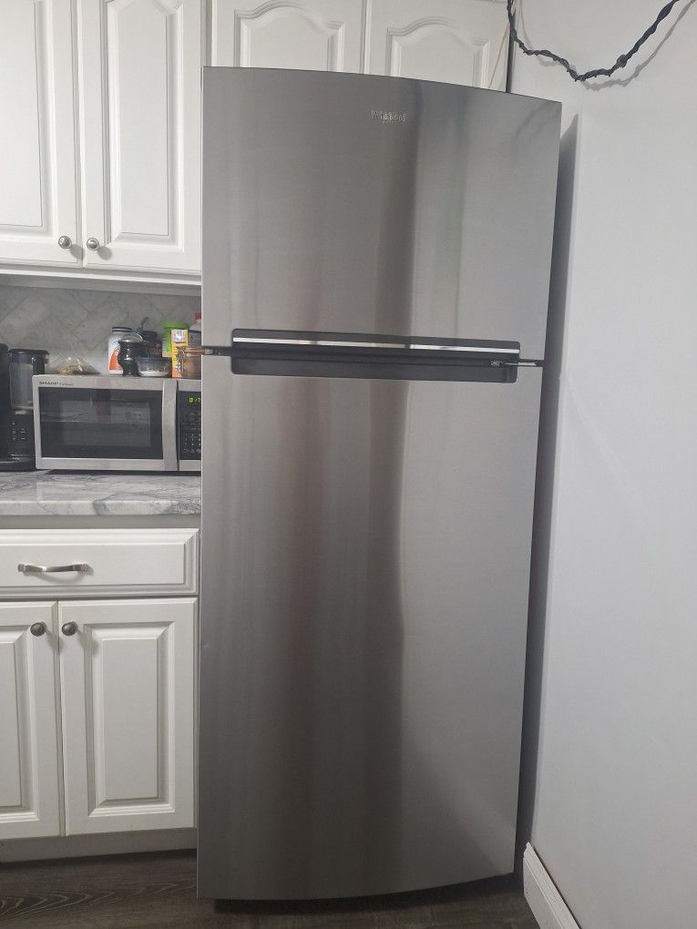 FRIDGE: Whirlpool WRT518SZFM - 18cu Stainless Steel