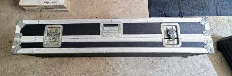 CALZONE Keyboard Case (One Bent Clasp) $10