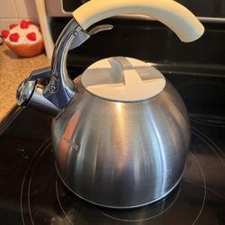 Whistling Tea Kettle 