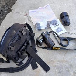 NIKON D70 CAMERA $125