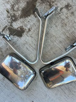 Truck mirrors