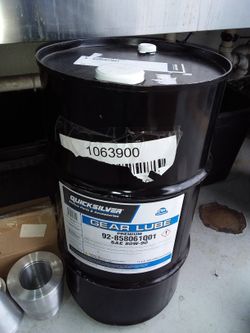 Mercury Outboard 92-858061Q01B SAE 80W90 Premium Gear Lube 16 Gallon Drum Scratch And Dent