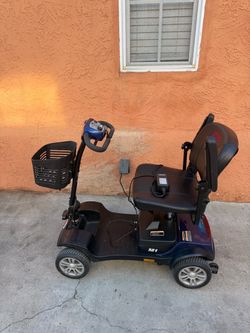 Mobility power scooter