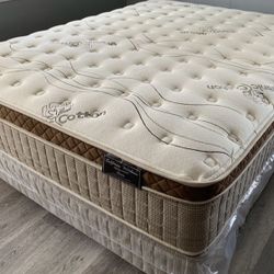Queen Organic Cloud Edition Europillow Top 12inch Mattress!!