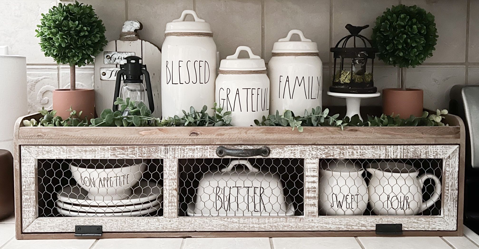 Hobby Lobby Shelf & RAE DUNN for Sale in Rancho Cucamonga, CA OfferUp