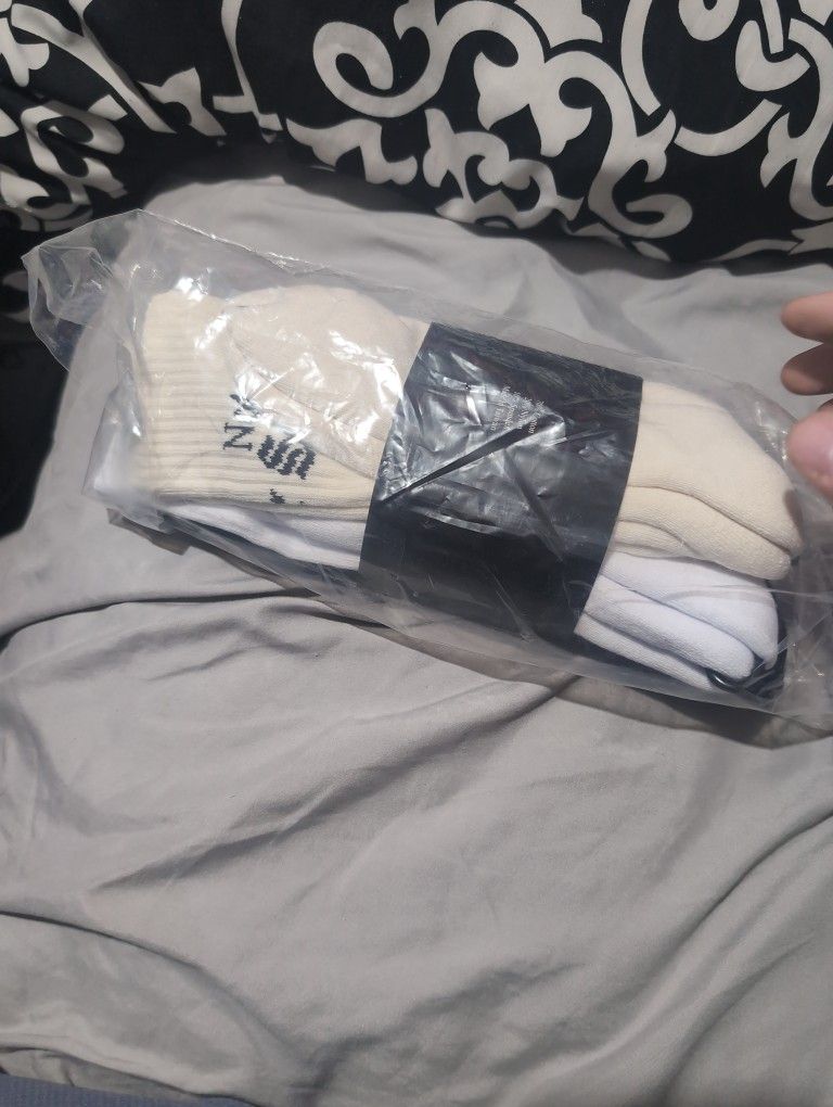 Kendrick Lamar Tour 3 Pack Socks