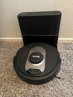 Shark robot vacuum