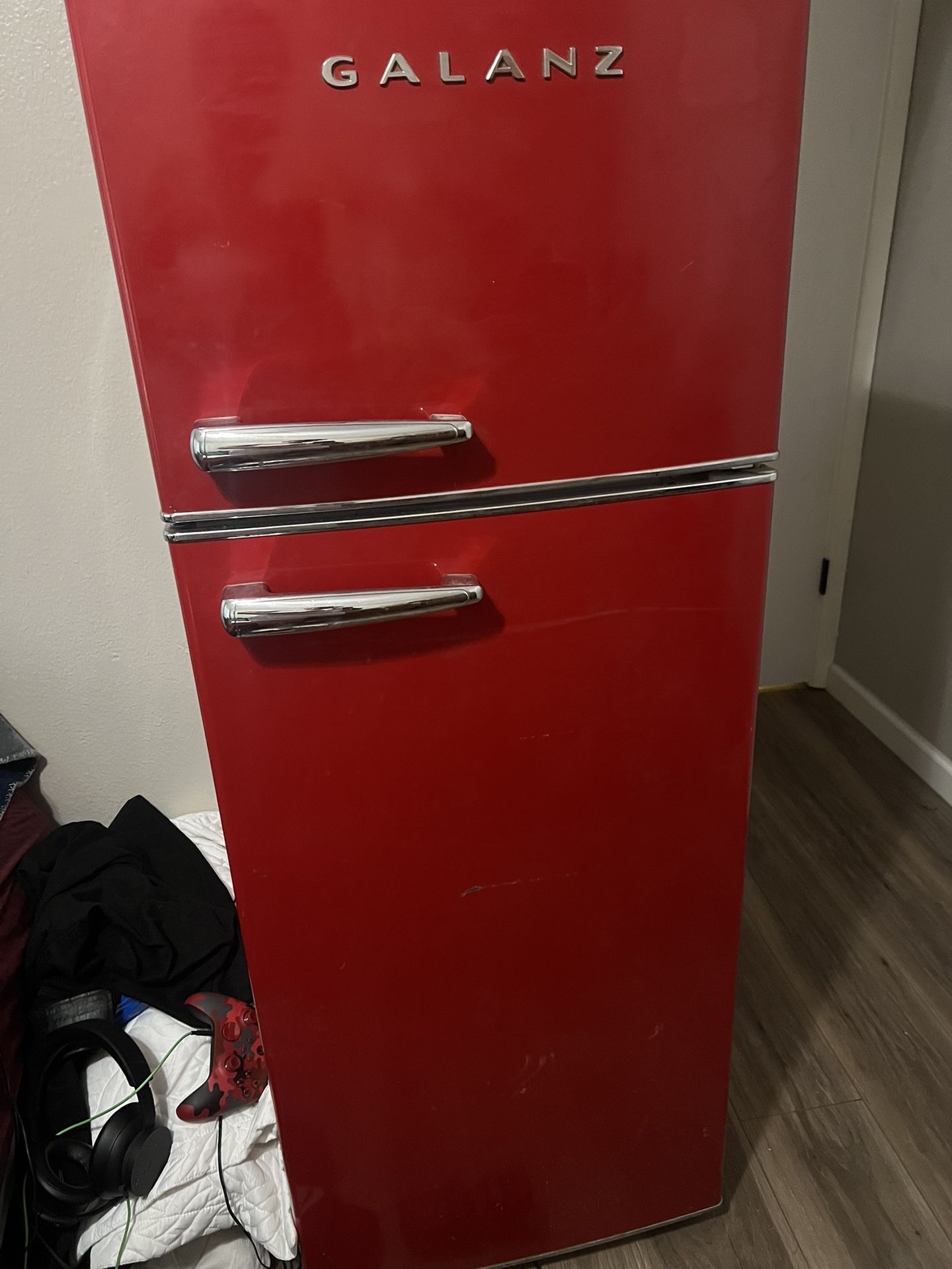 Galanz Retro Top Freezer Refrigerator