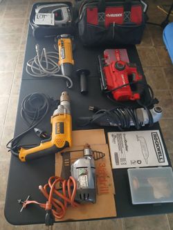 moving sale wow all this /tool