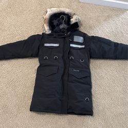 Canada Goose Resolute Parka Women Size-S Authentic Like Snow mantra Cold Weather