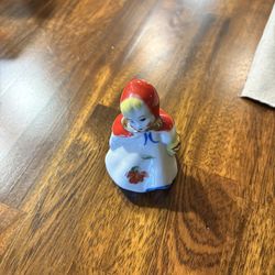  Vintage Little Red Riding Hood salt shaker