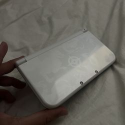 New 3DS XL “Fire Emblem”