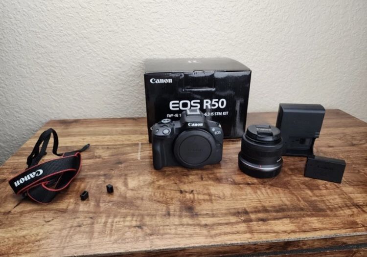 Canon EOS R50 Mirrorless Camera With Kit Lens In Original Packaging