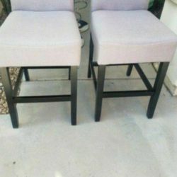 Beautiful 2 Bar Stools 26" Light Grey 