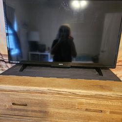 Not a smart tv, good for games or antenna