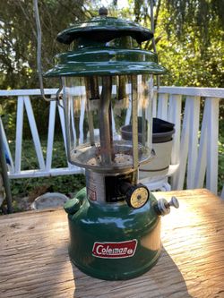 Vintage 1978 Coleman Double Mantle Lantern. Must Pickup In Kent .