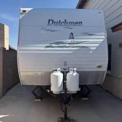 2004 Dutchman Camping Trailer