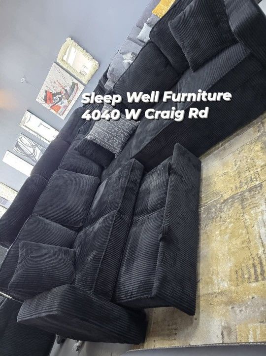 ✨️ Sectional Sofa Sleeper ✨️ Furniture Queen Bedrooms, Dining Avail