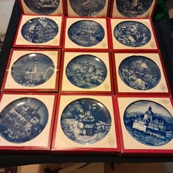 German Porcelain Decorative Christmas Plate Sets From 80s Amd 70sr0a
