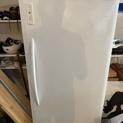 Freezer Frigidaire