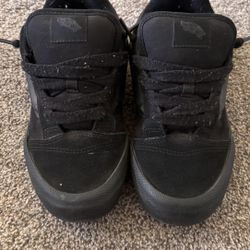 Black Knu skool vans 