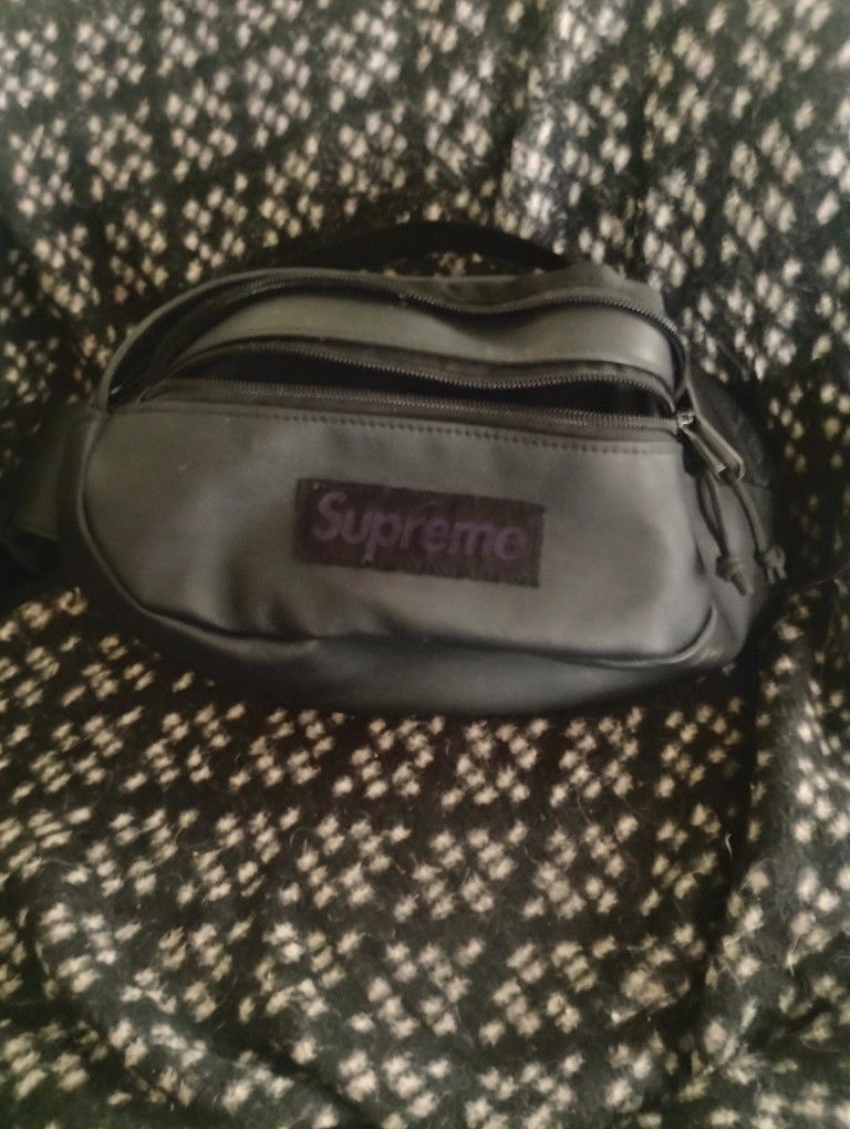 Supreme Fanny Pack Lightly Used