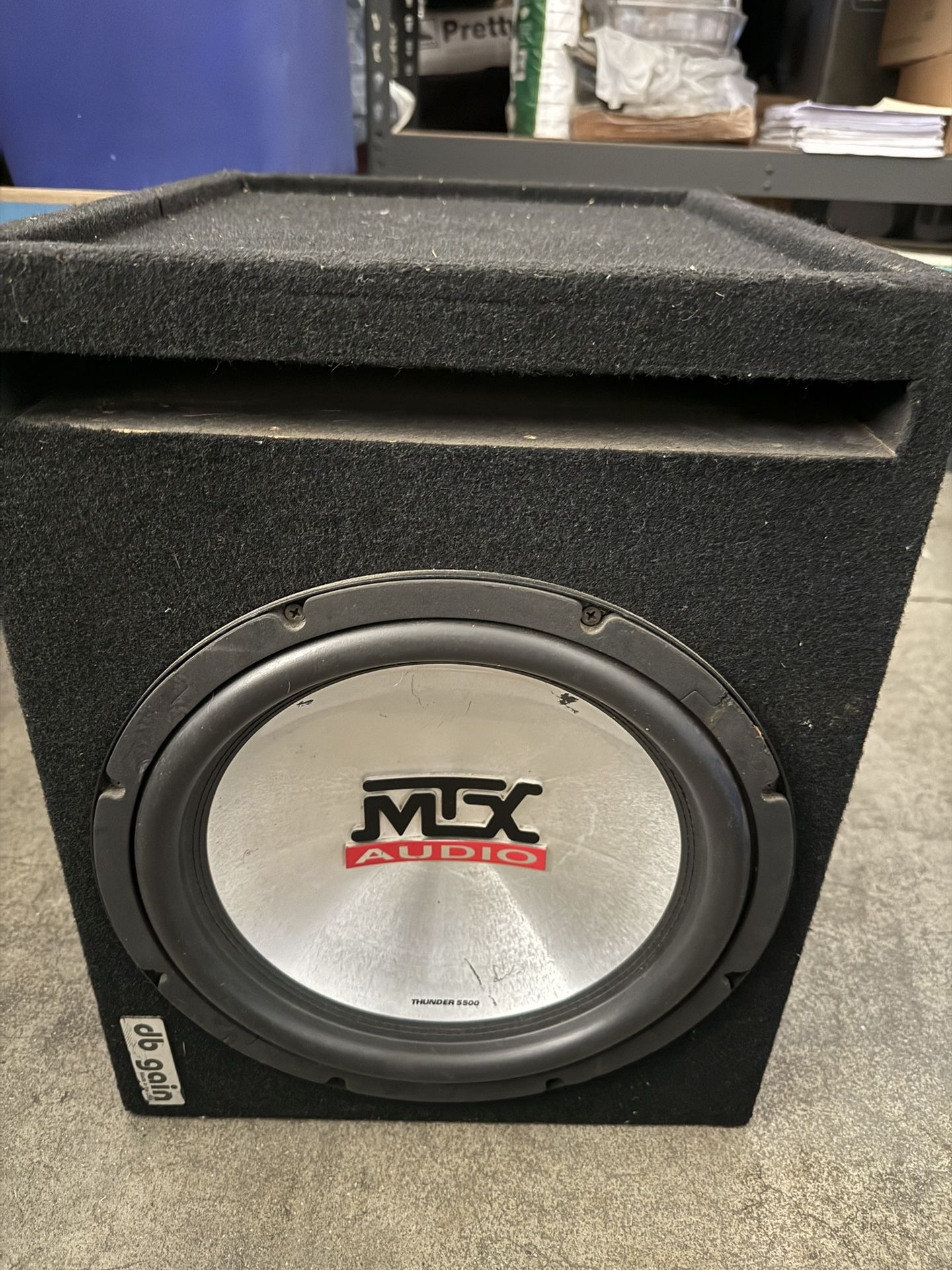 Mtx Audio Speaker With Plore 840 W Amplifier 17 Inchs By 14 Inches