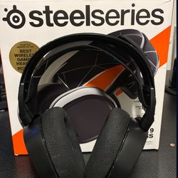 NBA 2K22 + SteelSeries Artis 9 (Broken Wireless, Works Wired) - Bundle Deal