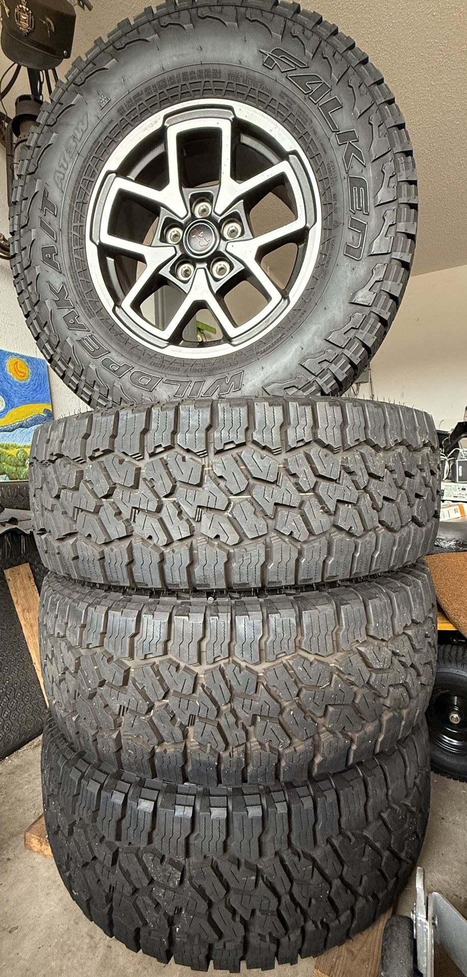 Jeep Gladiator Rubicon X 2024 OEM (4 Set of Tires & Wheels)
