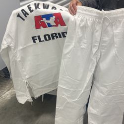Taekwondo Uniform Size 4