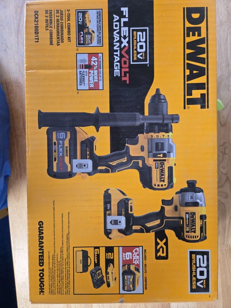 Dewalt Drill Kit New 