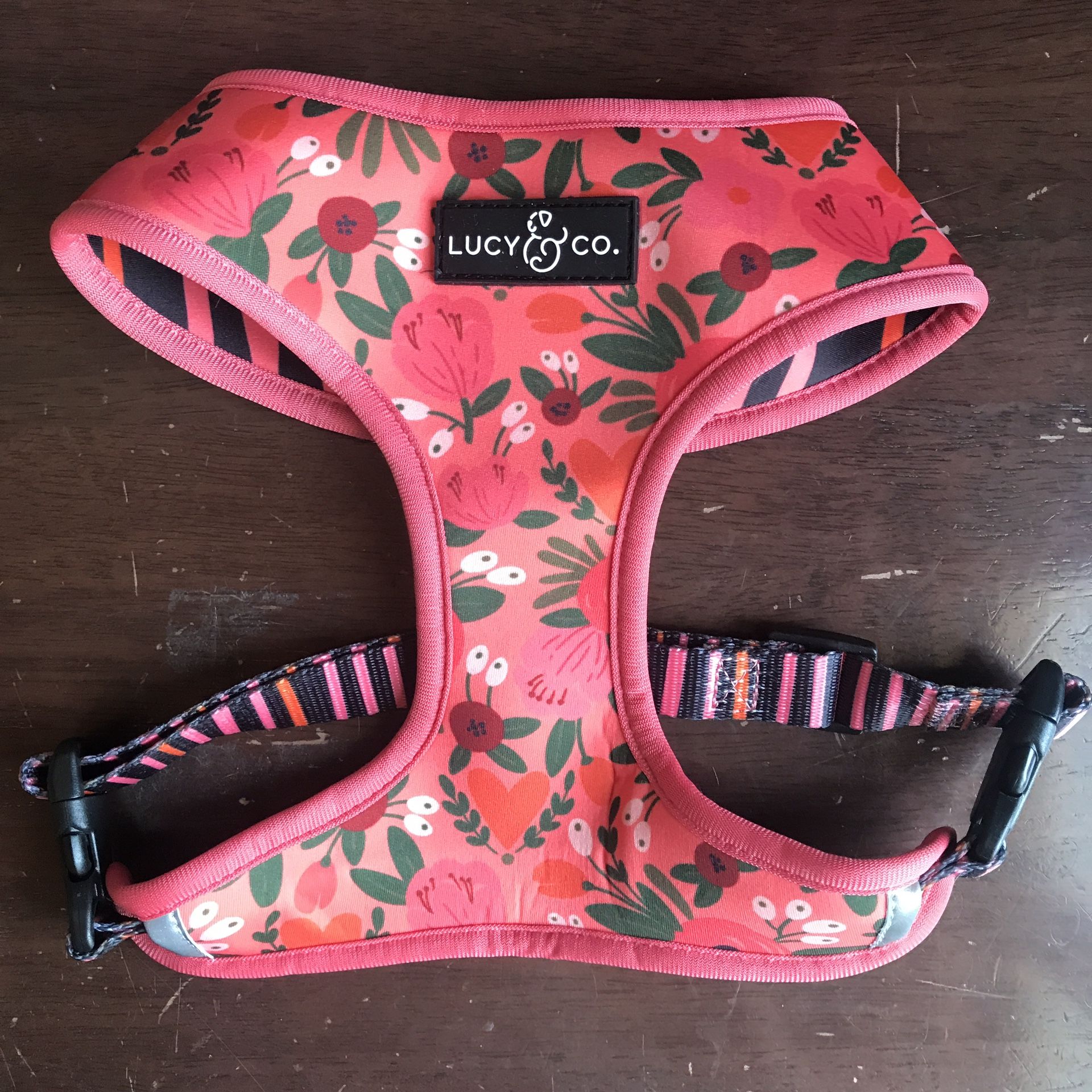 Lucy & Co Reversible Dog Harness Posy Pink Size Large