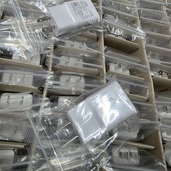 🔥 Samsung Fast Charging Wall Chargers – New
Lot of 150 original Samsung adaptive fast charging power adapters.
Brand new individually packed.
💲 $499