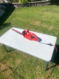 Gd. Cond. Homelite 17” Plug In Electric Hedge Trimmer